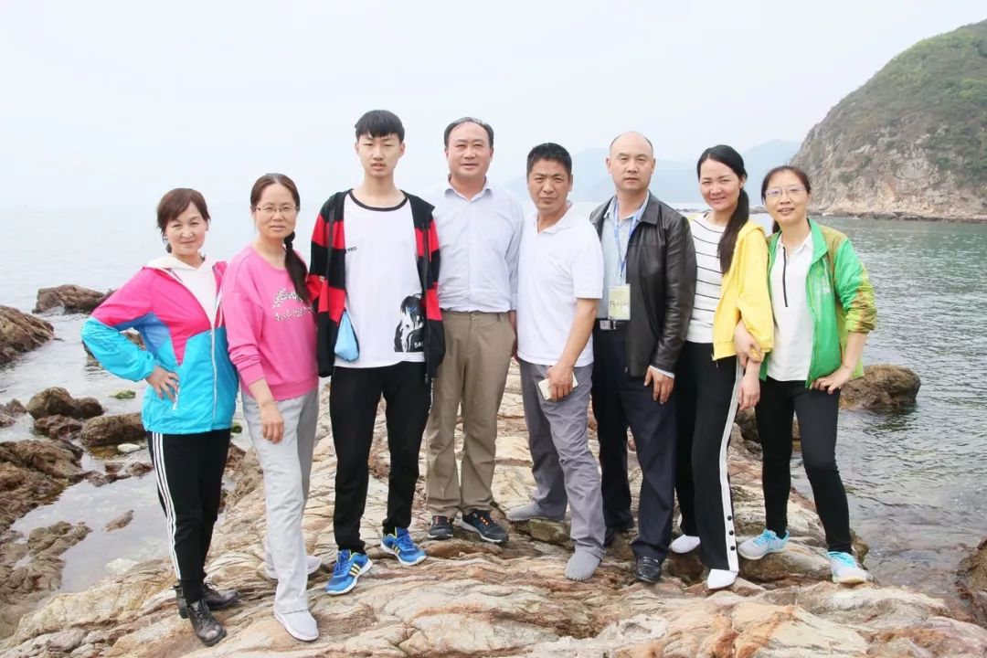 孩子突然不上学了?是提醒家长要觉醒了! 孩子突然不上学了?是提醒家长要觉醒了!